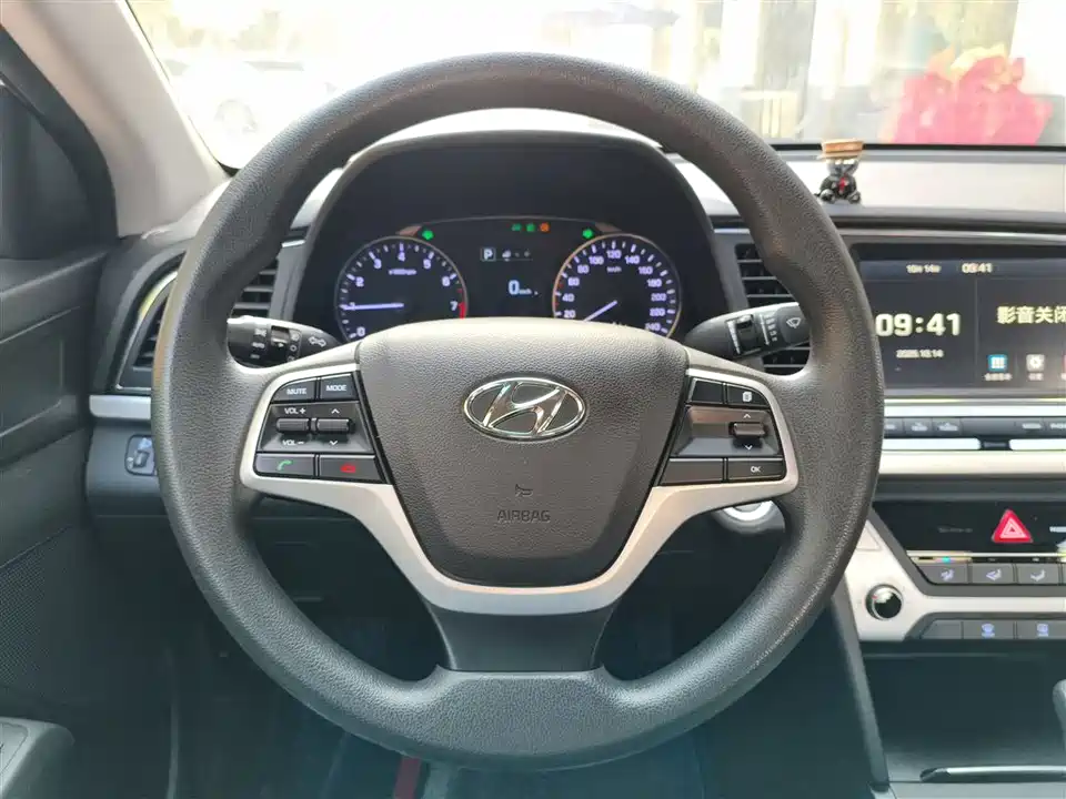 Hyundai Lead