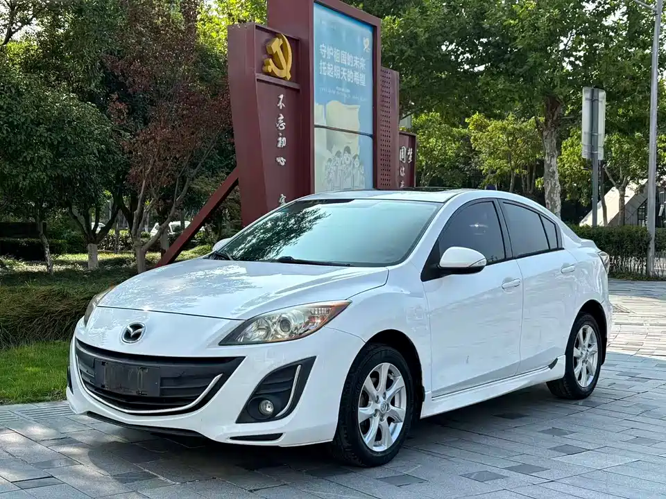 Mazda 3 star Cheng