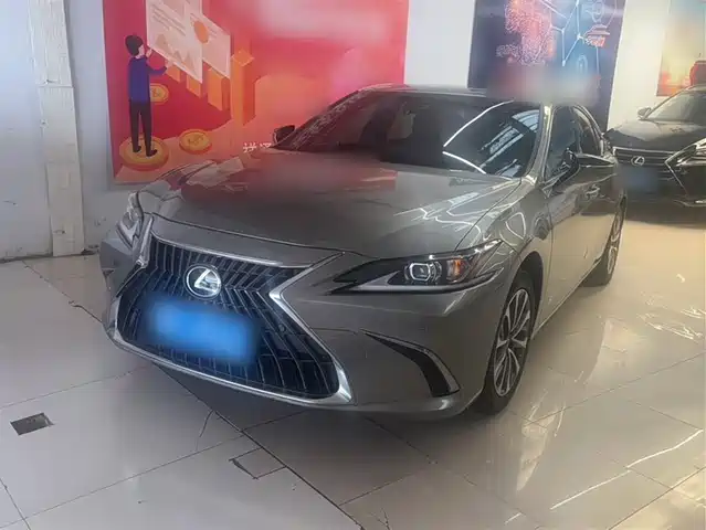 Lexus ES 2023 — купить из Китая под заказ