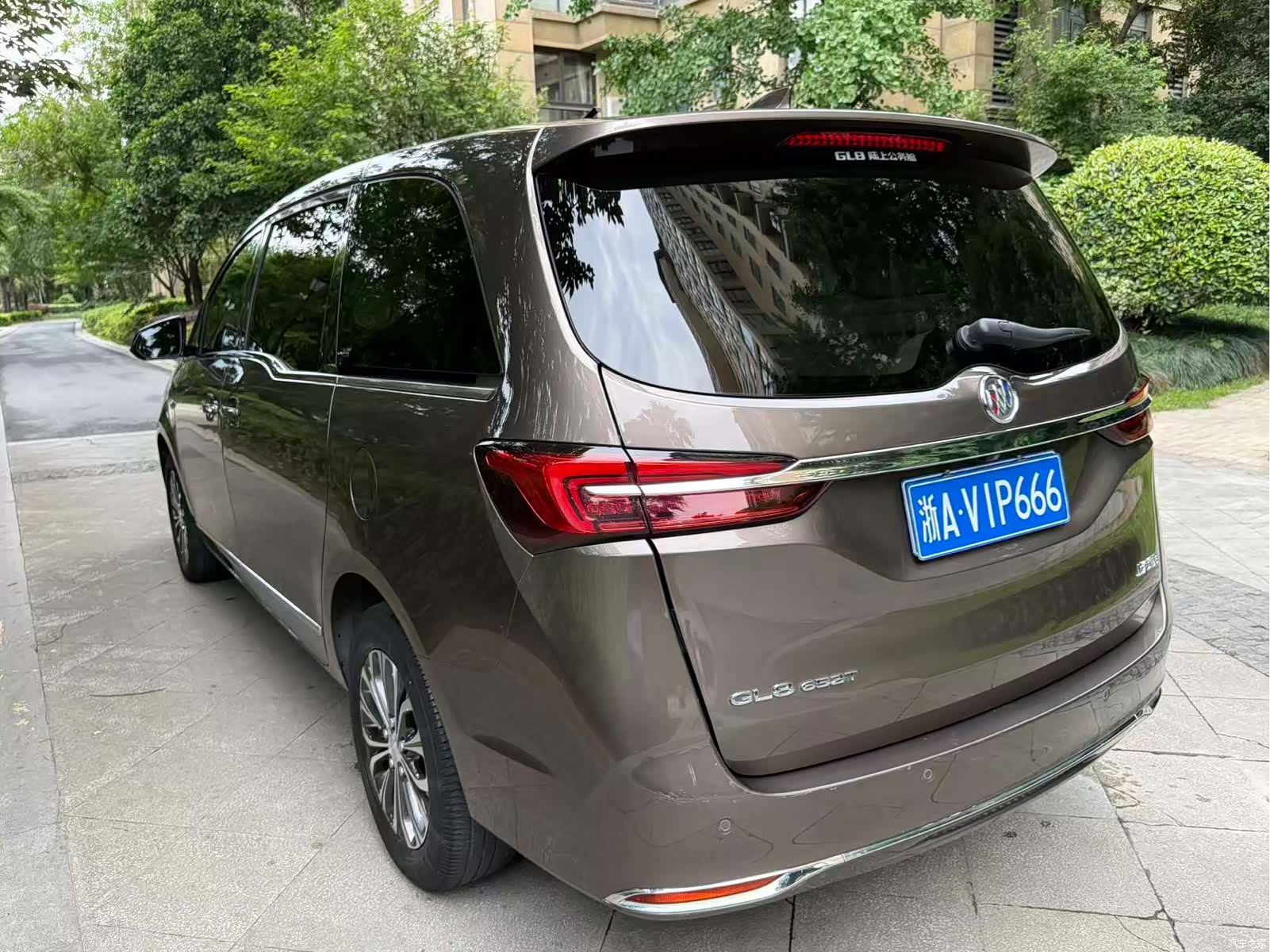 Buick GL8, 2021 все фото