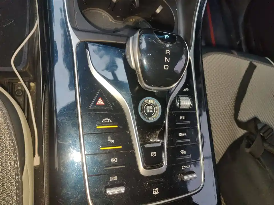 BYD Qin Yuan BYD Qin Yuan