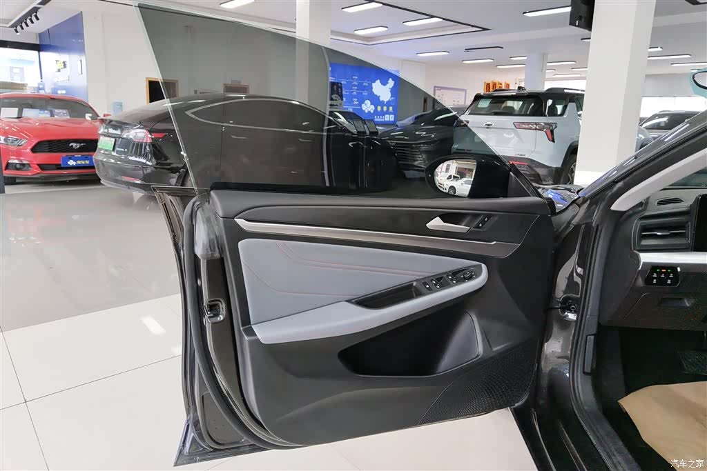Volkswagen Lamando, 2022 7