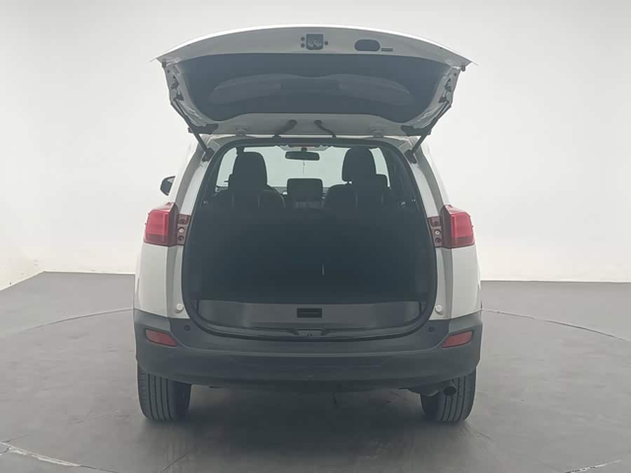 Toyota RAV4 2016, фото 9