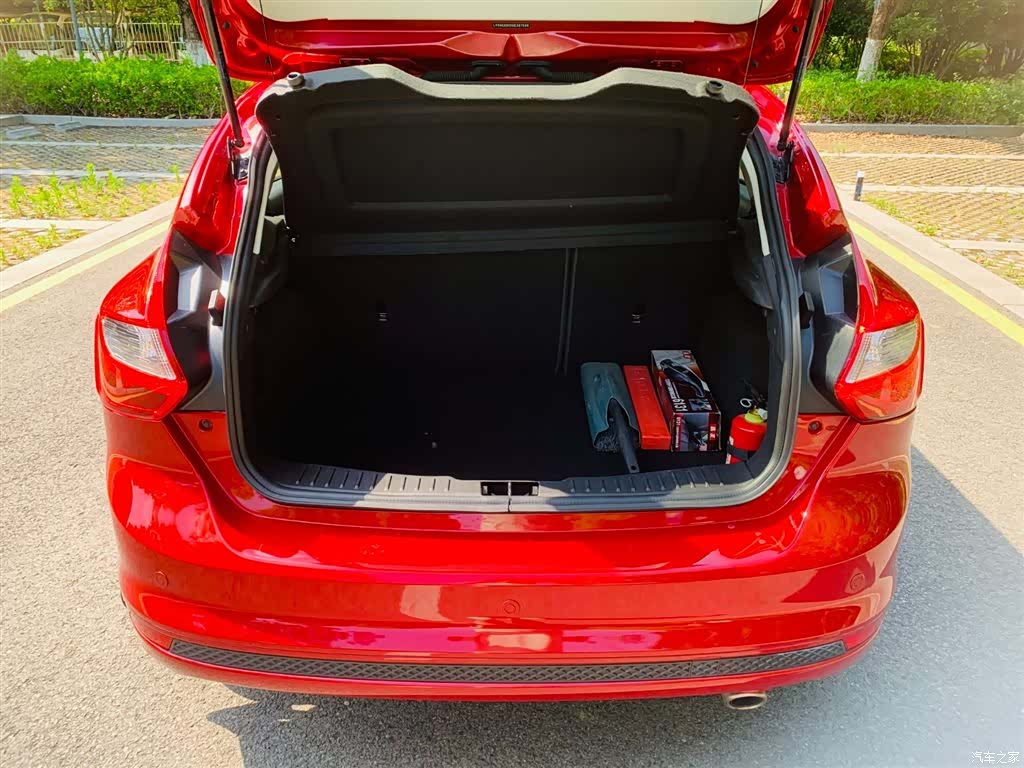Ford Focus, 2013 11