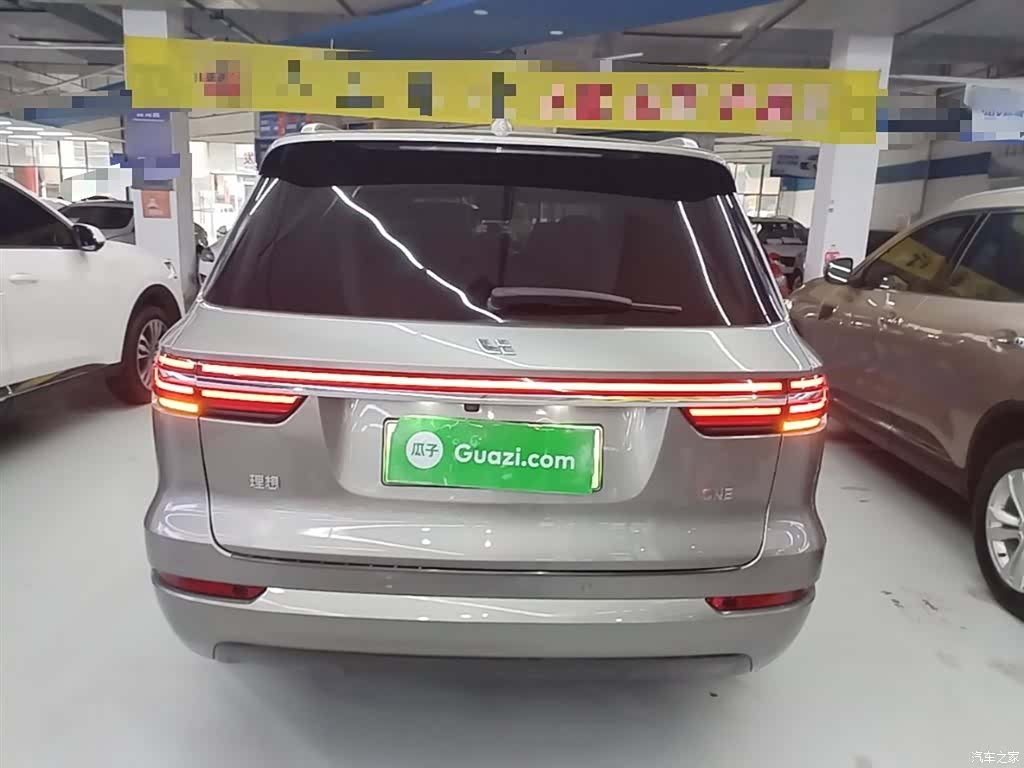 Li Auto ONE, 2023 6