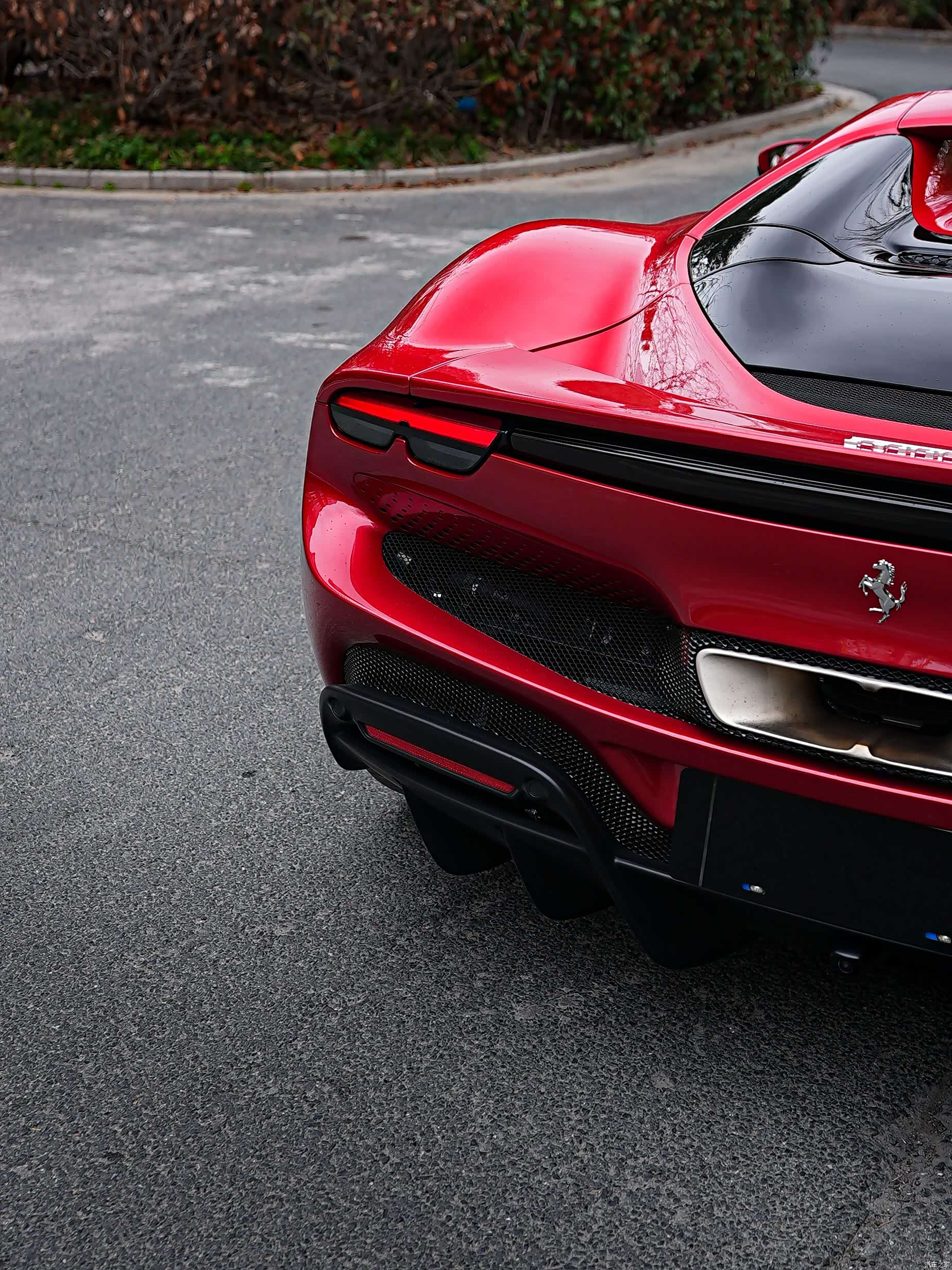 Ferrari 296, 2024 6