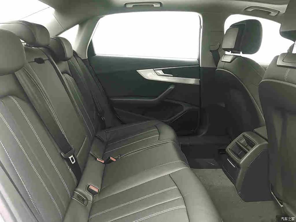 Audi A4L, 2024 7