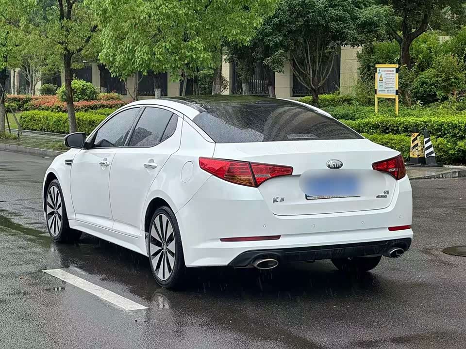Kia K5