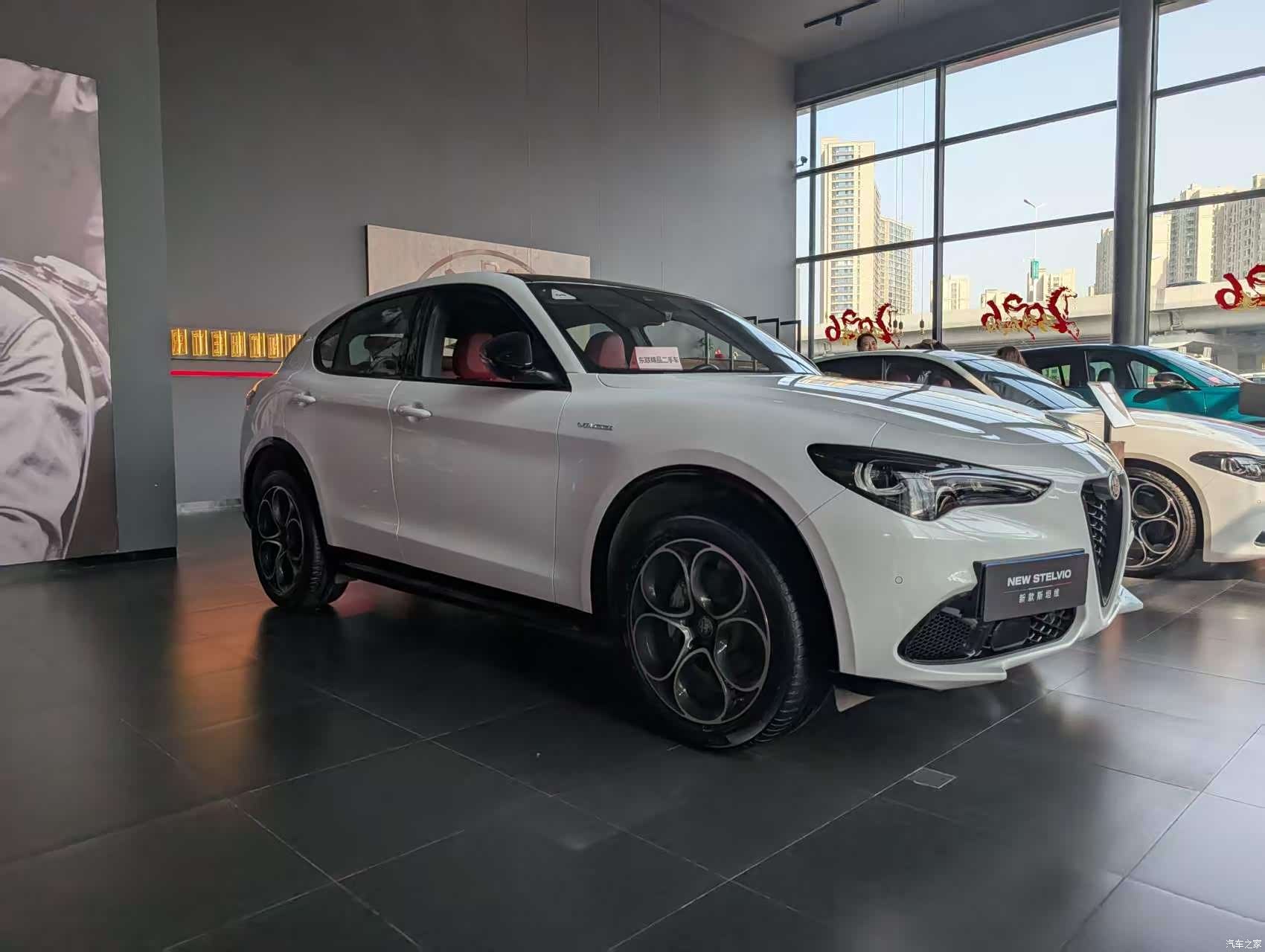 Alfa Romeo Stelvio, 2024 2