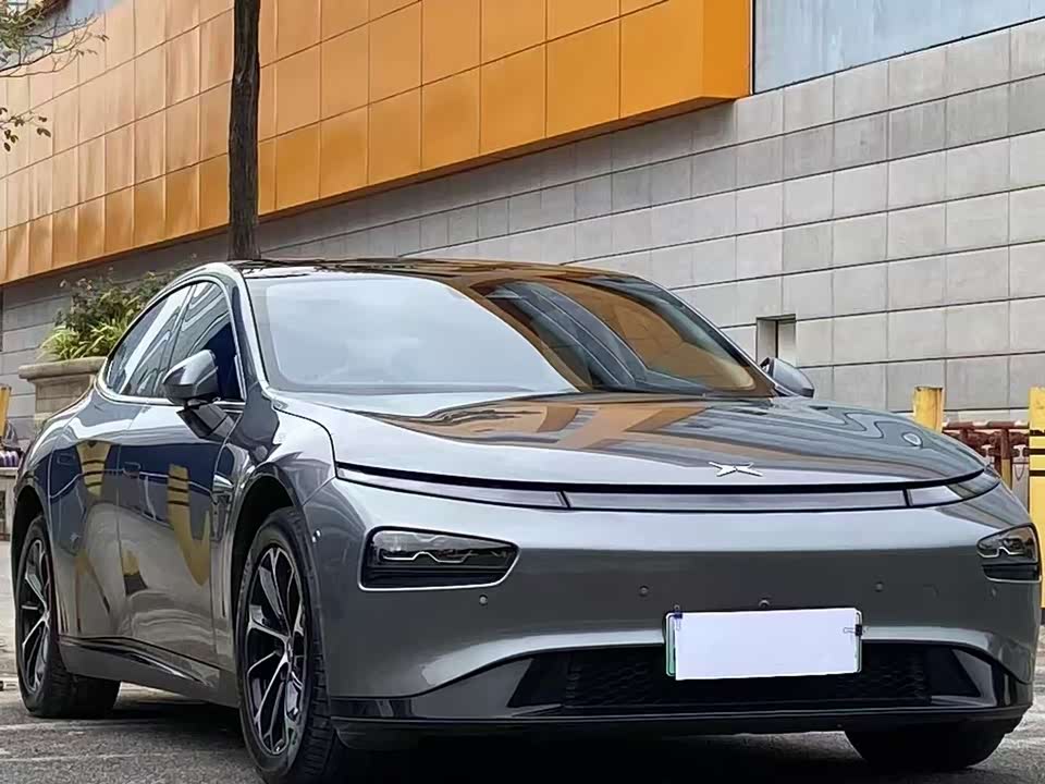 XPENG P7