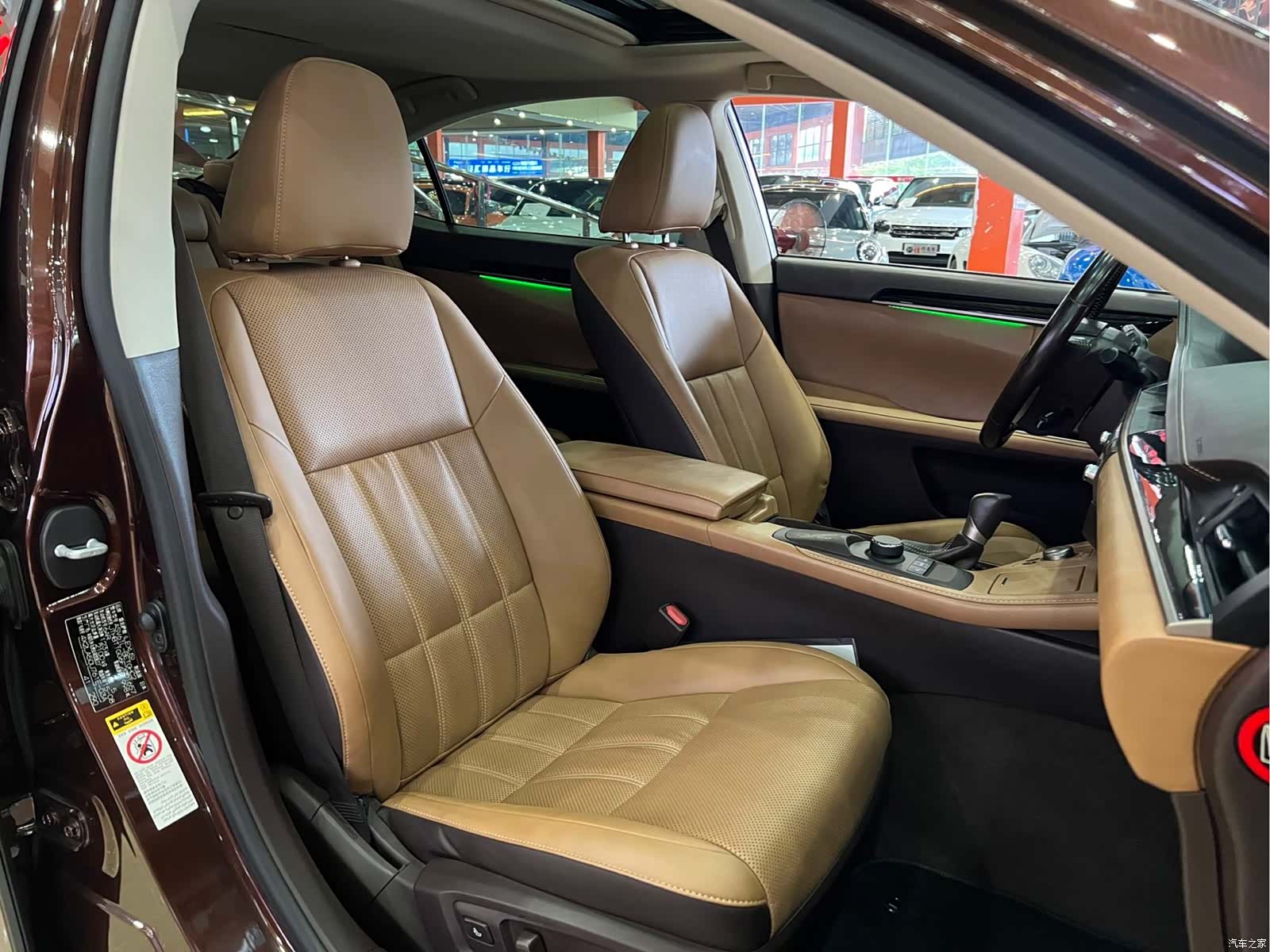 Lexus ES, 2015 9