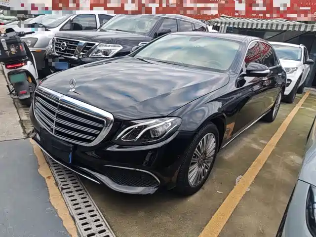 Mercedes-Benz E-Class 2020 — купить из Китая под заказ