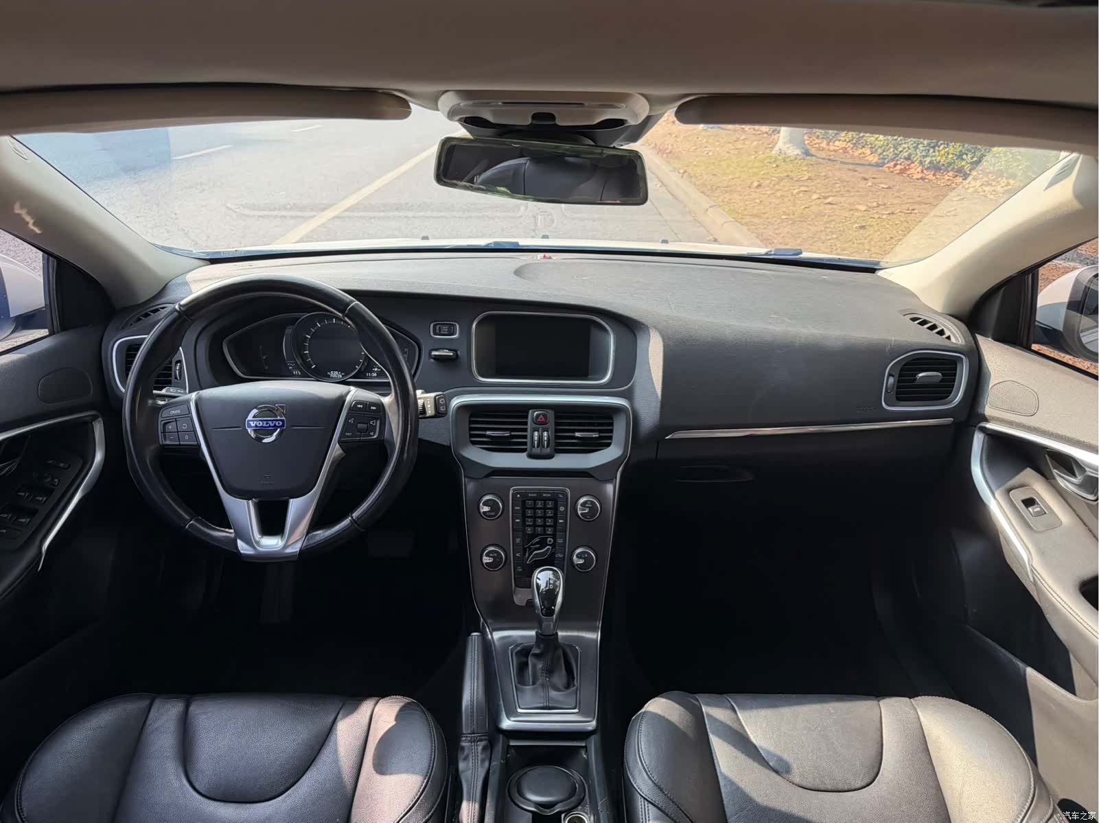 Volvo V40, 2015 9
