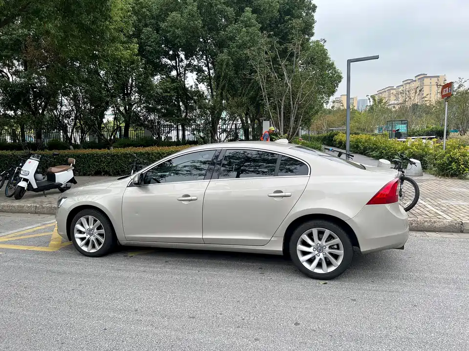 Volvo S60