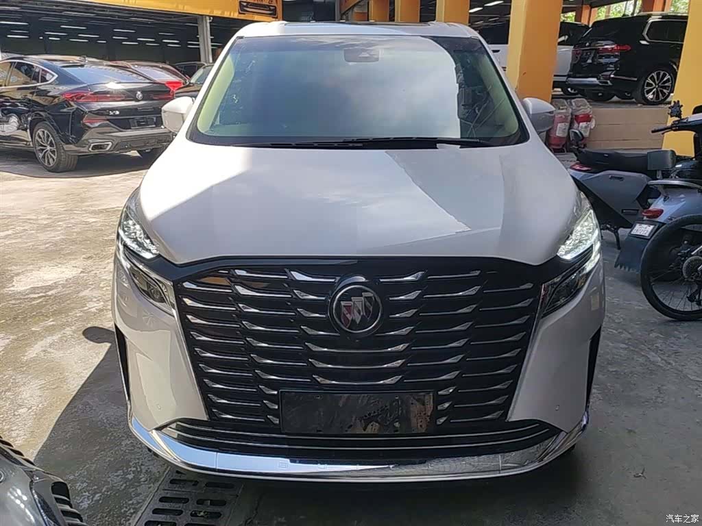 Buick GL8, 2023 3