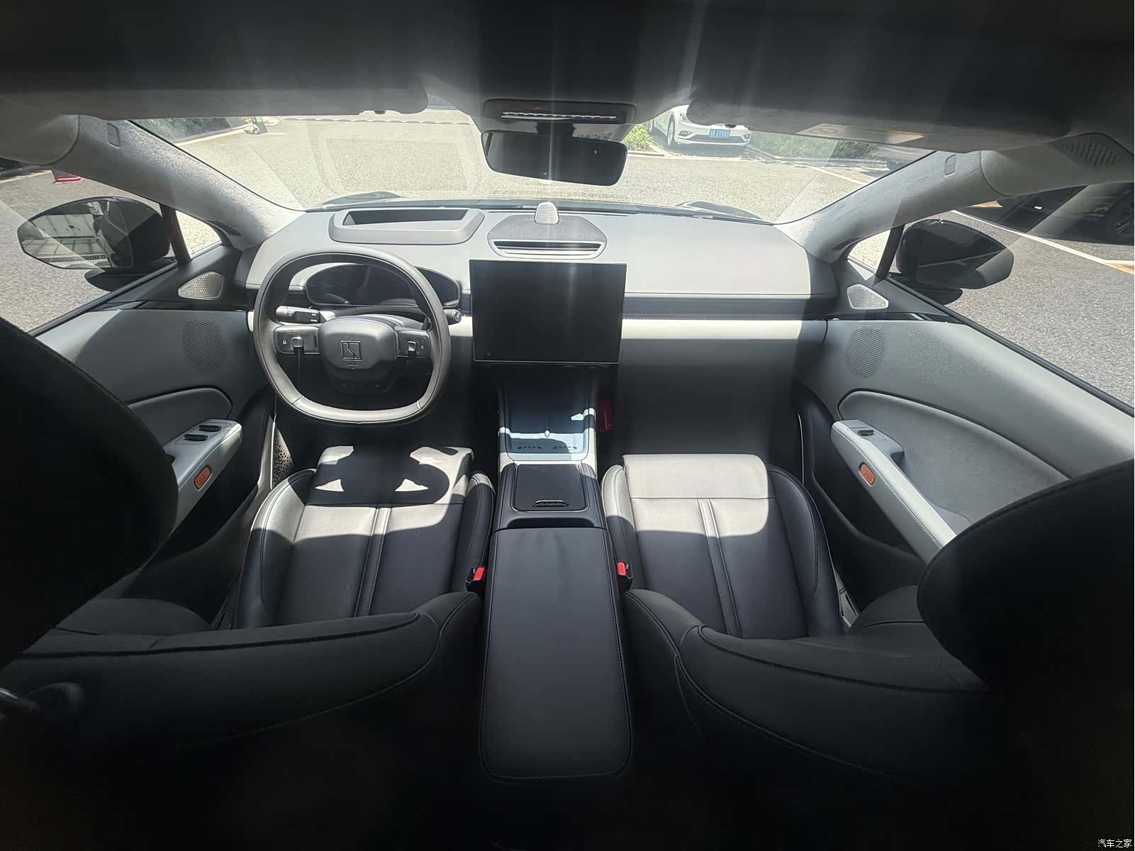Zeekr 007, 2024 9