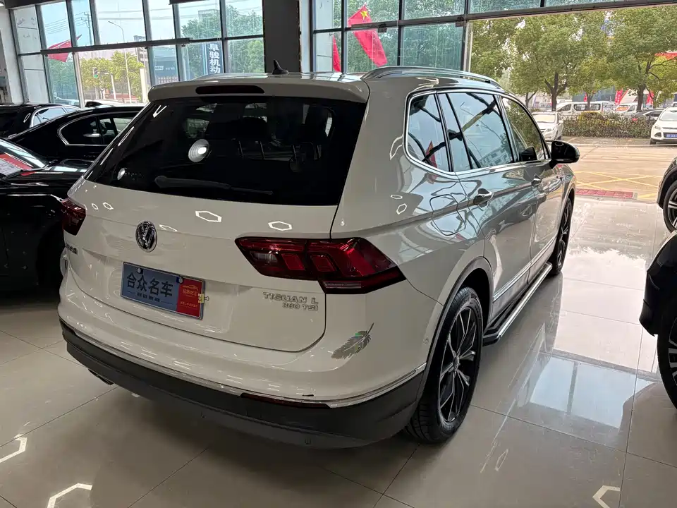 Volkswagen Tiguan L