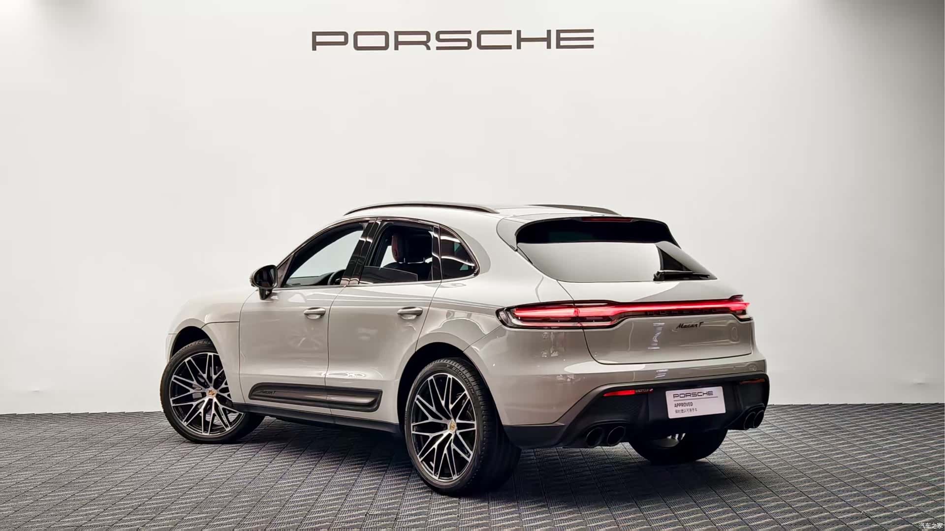 Porsche Macan, 2023 все фото