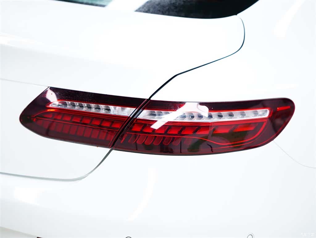 Mercedes-Benz E-Class, 2024 4