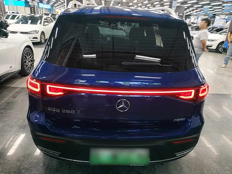 Mercedes-Benz EQB