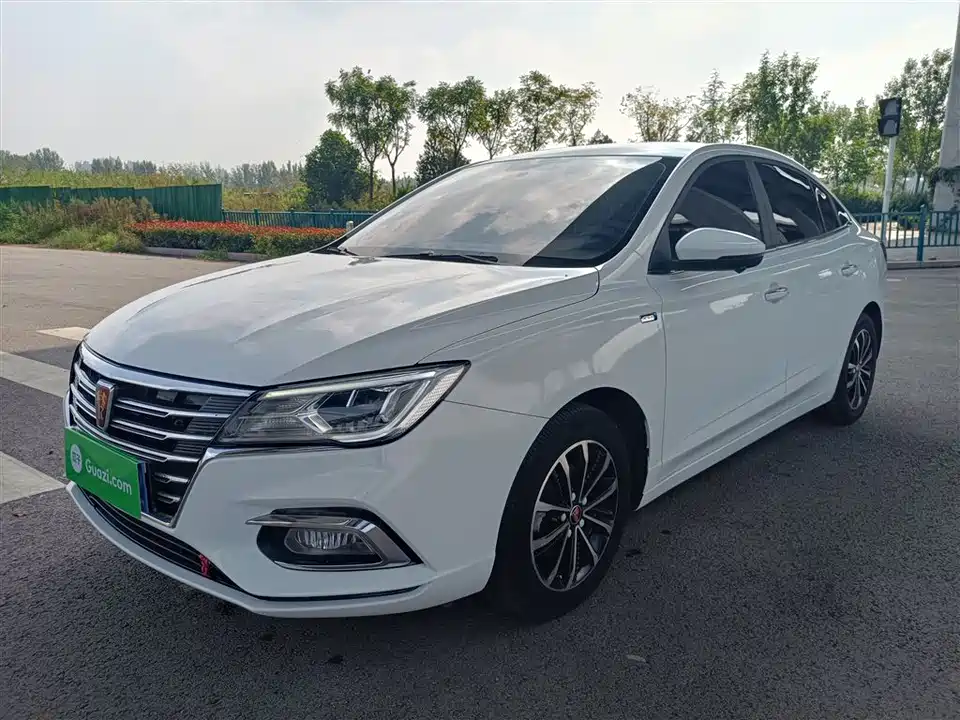 Roewe i5