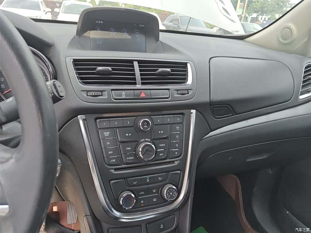 Buick Encore, 2016 9
