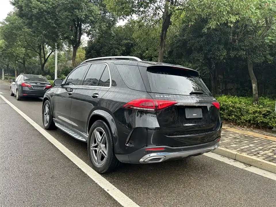 Mercedes-Benz GLE Mercedes-Benz GLE