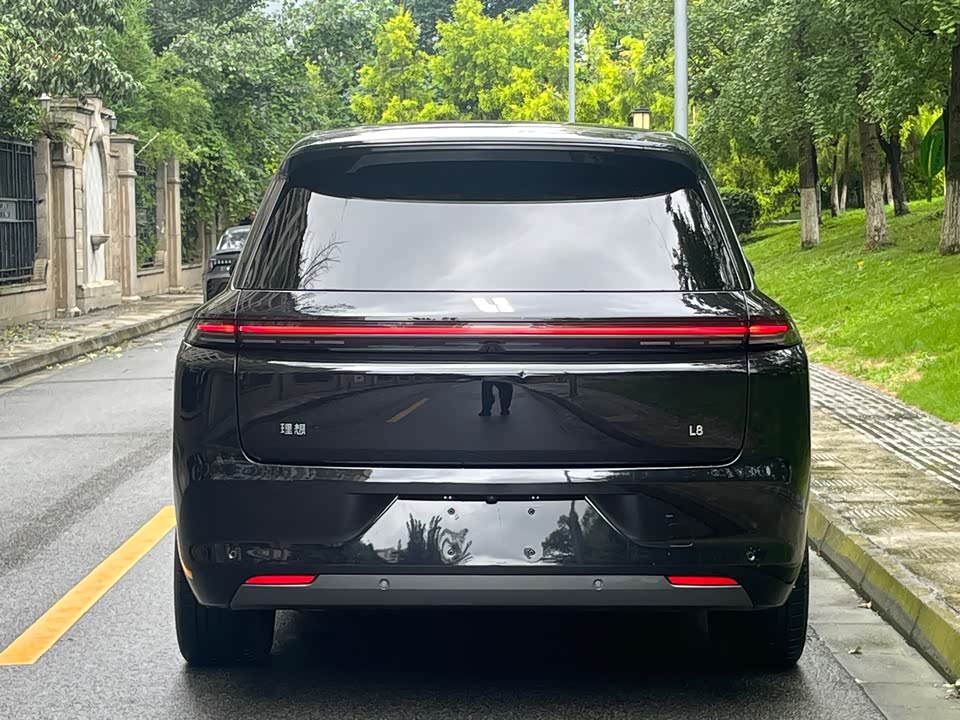 Li Auto Ideal L8