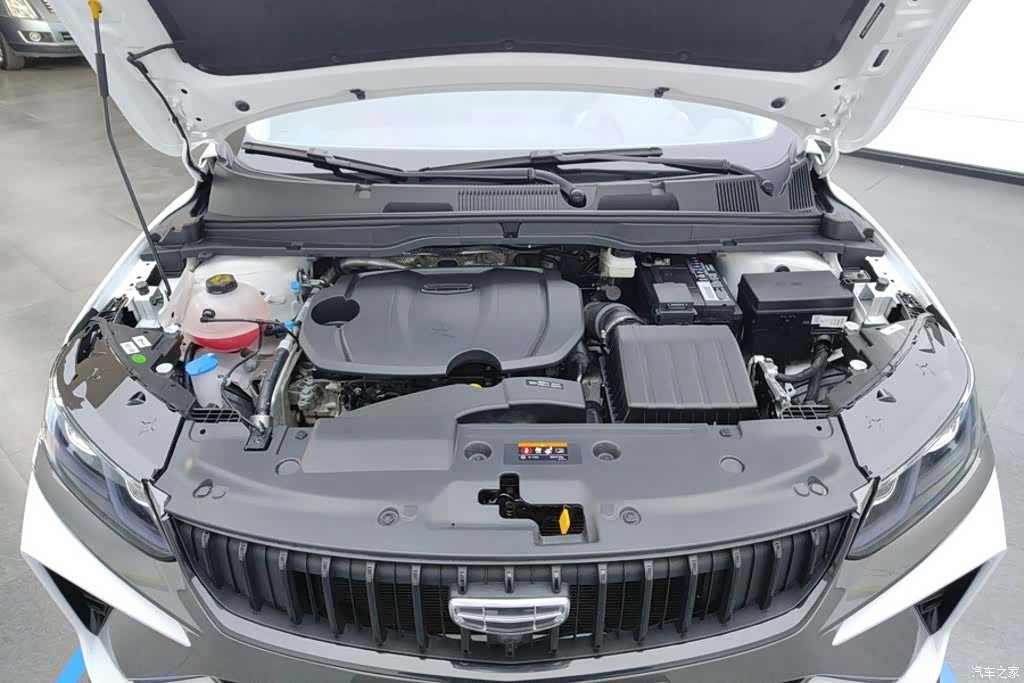 Geely Coolray, 2024 10