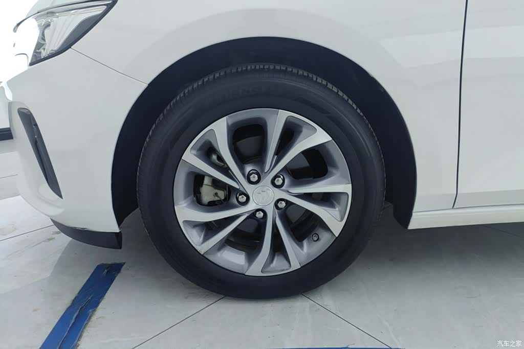 Buick Verano, 2023 6