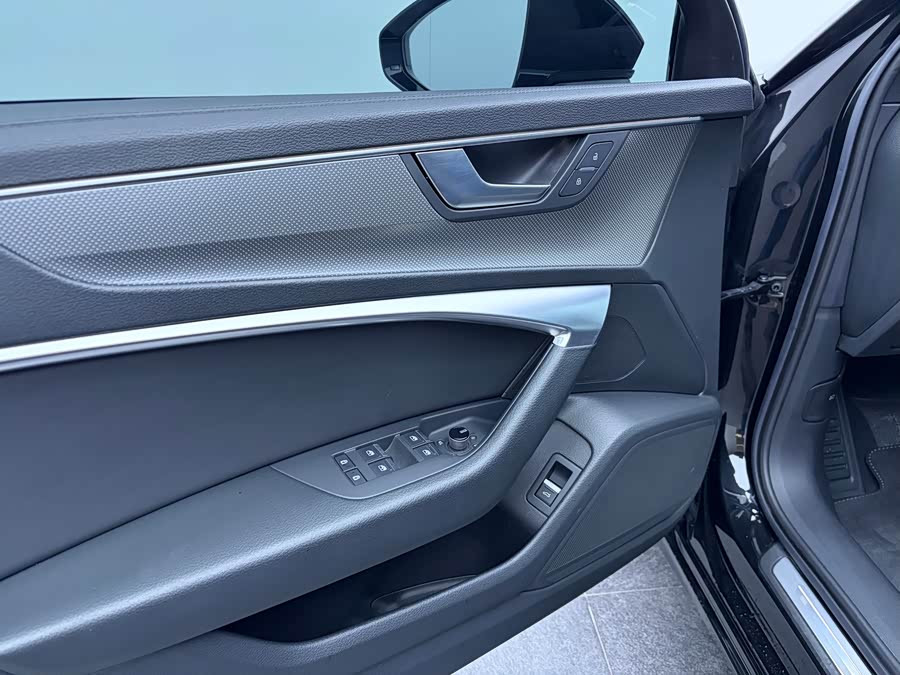 Audi A6L 2021, фото 8