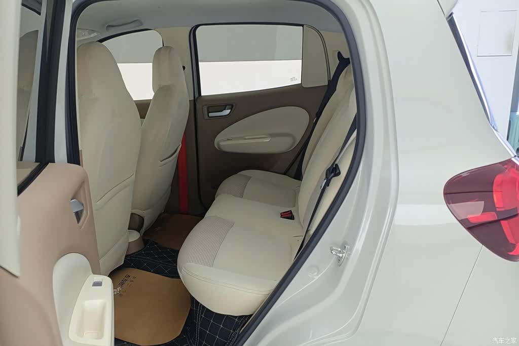 Wuling MINIEV, 2025 11