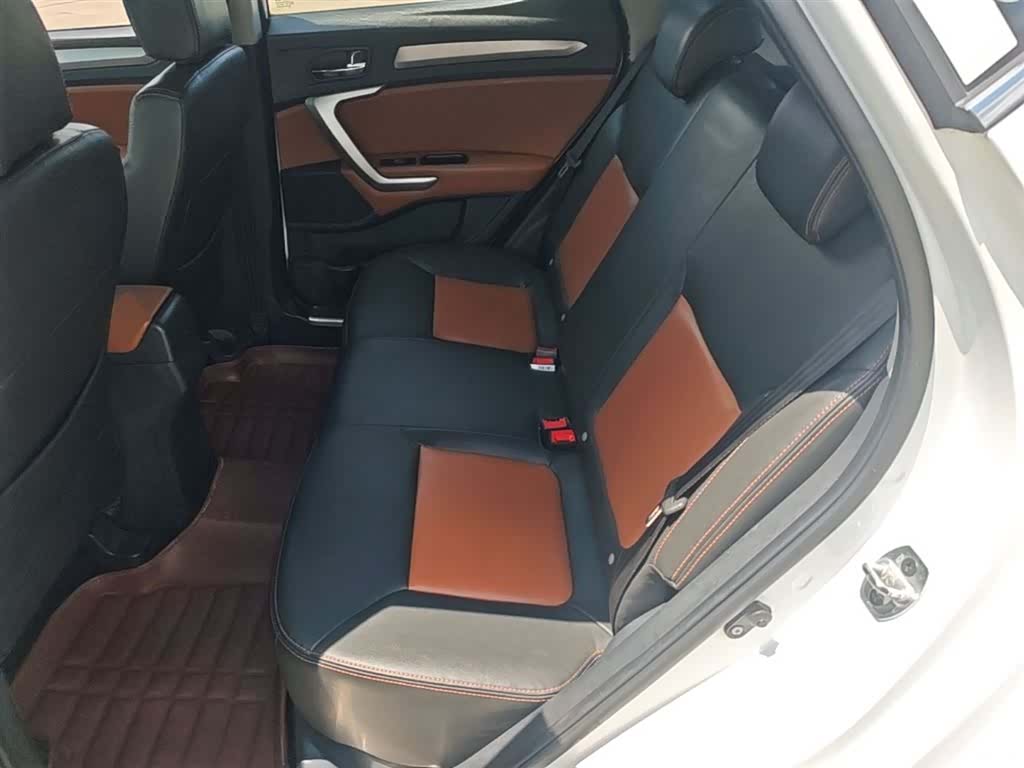 JAC S3, 2015 17