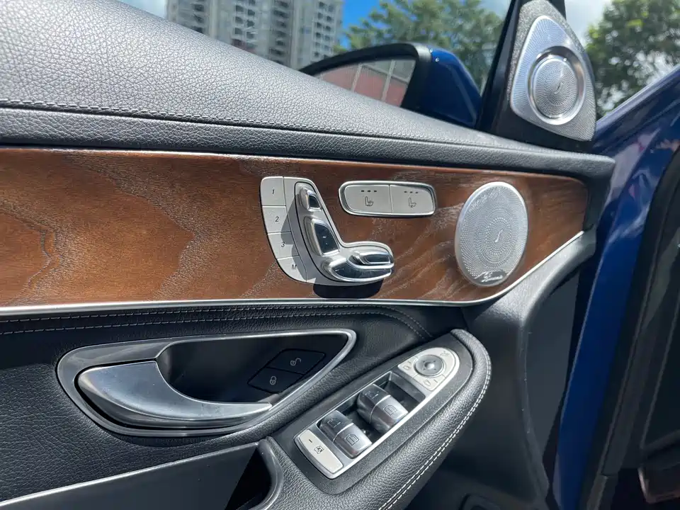 Mercedes-Benz GLC Mercedes-Benz GLC