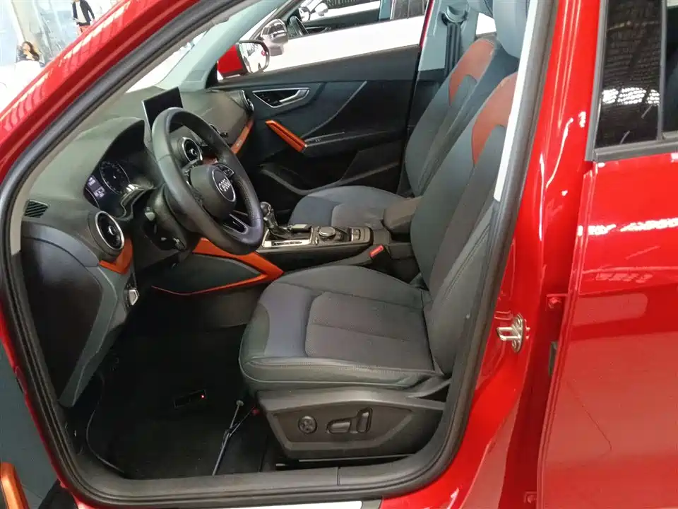 Audi Q2L Audi Q2L