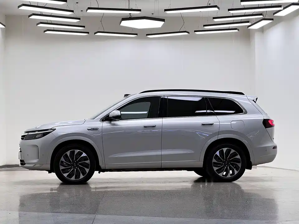 AITO Ask the world M7