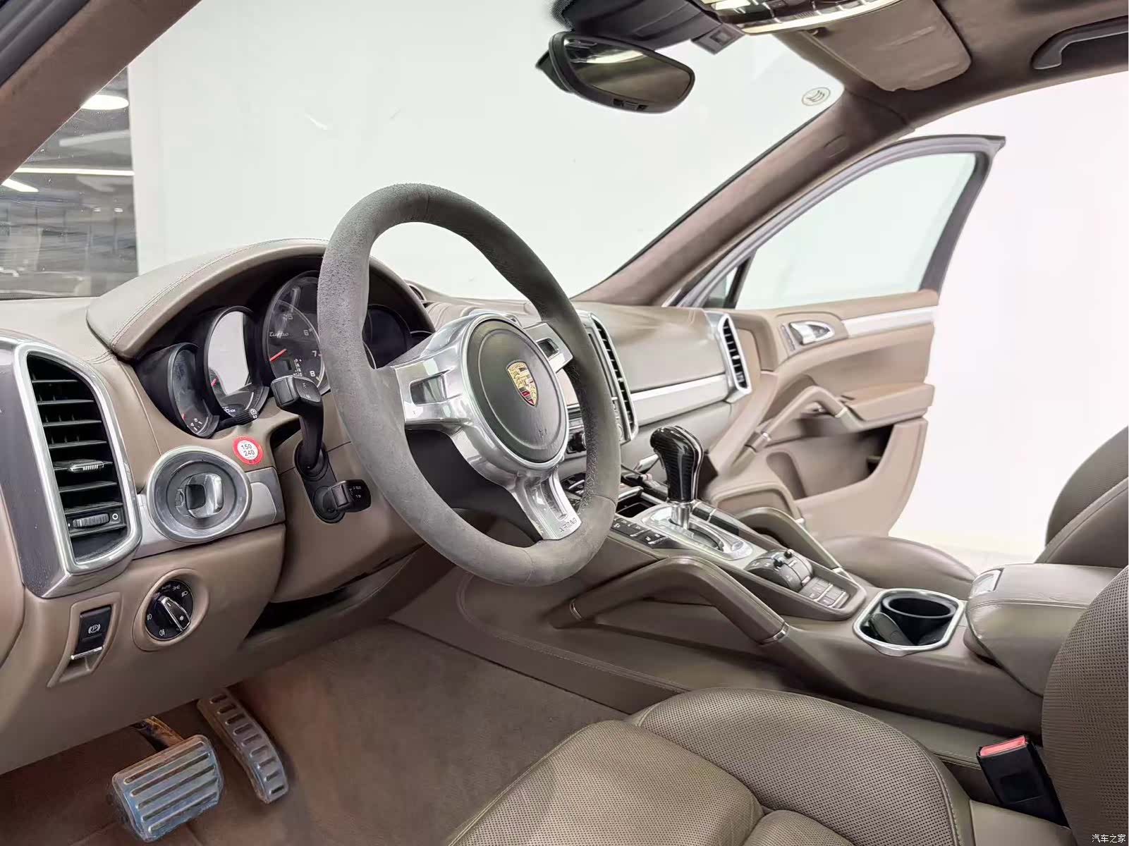 Porsche Cayenne, 2014 7
