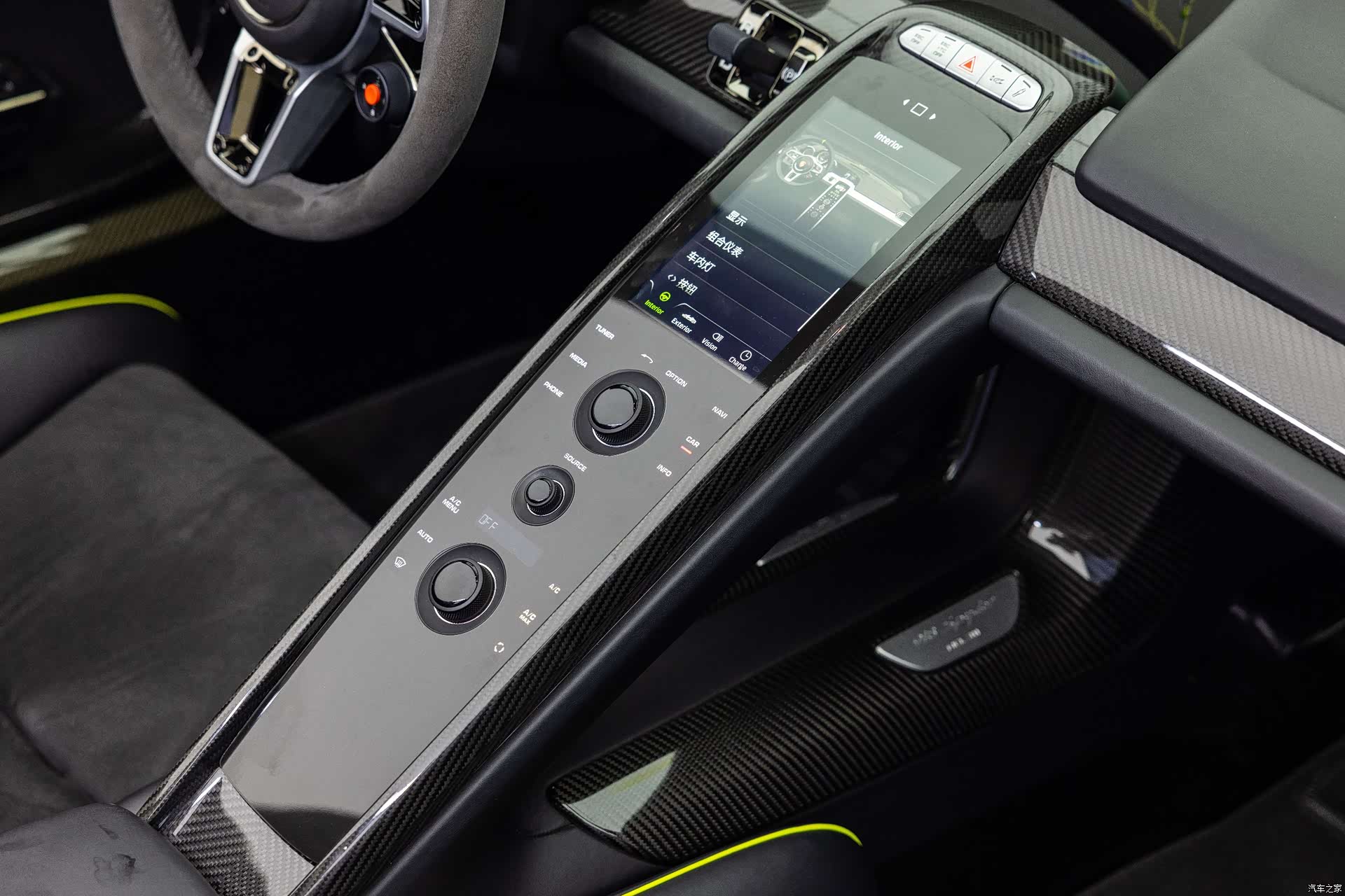 Porsche 918, 2015 8