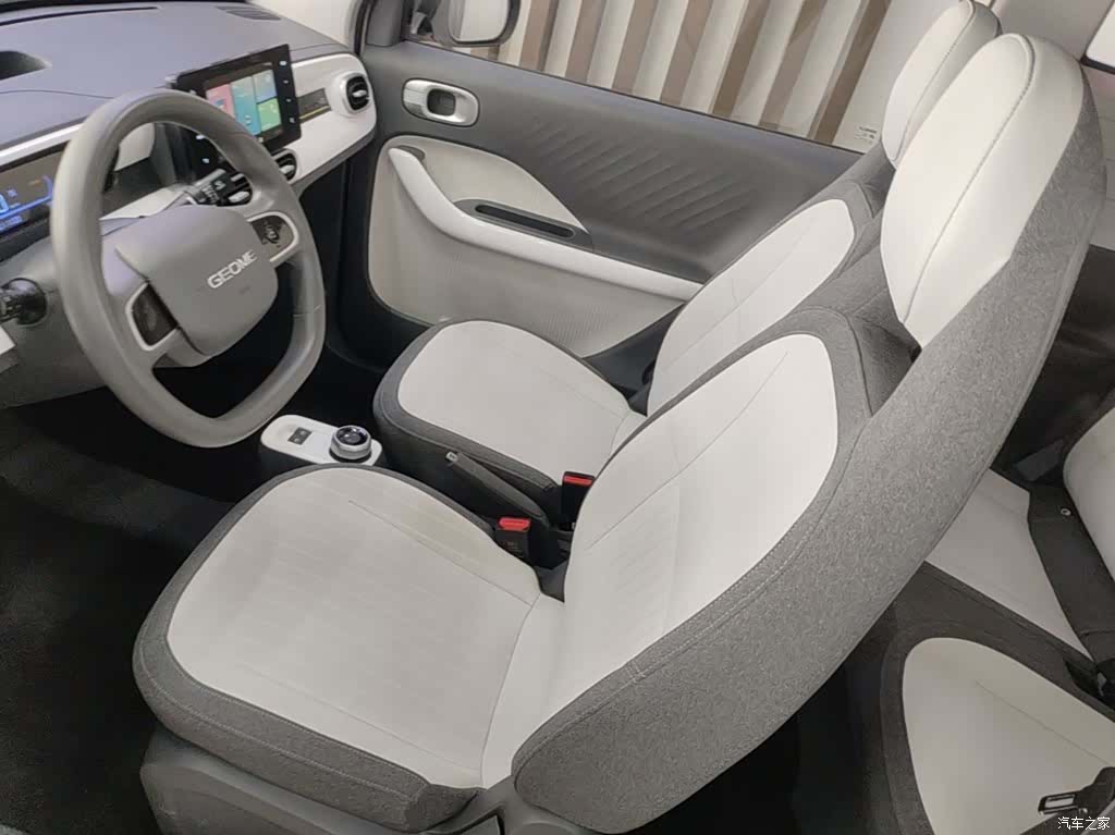Geely Panda, 2025 15
