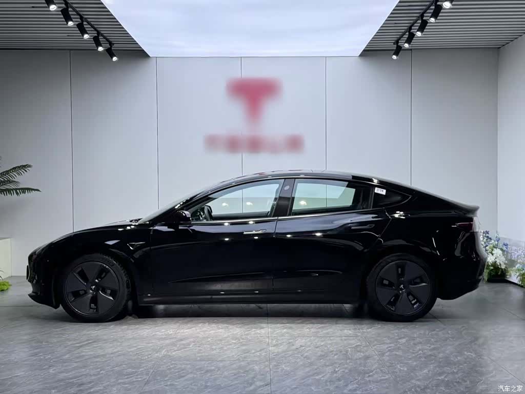 Tesla Model 3, 2022 7