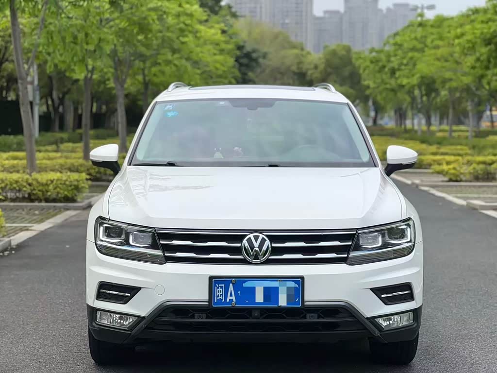 Volkswagen Tiguan L L 2018 330TSI AT Luxury