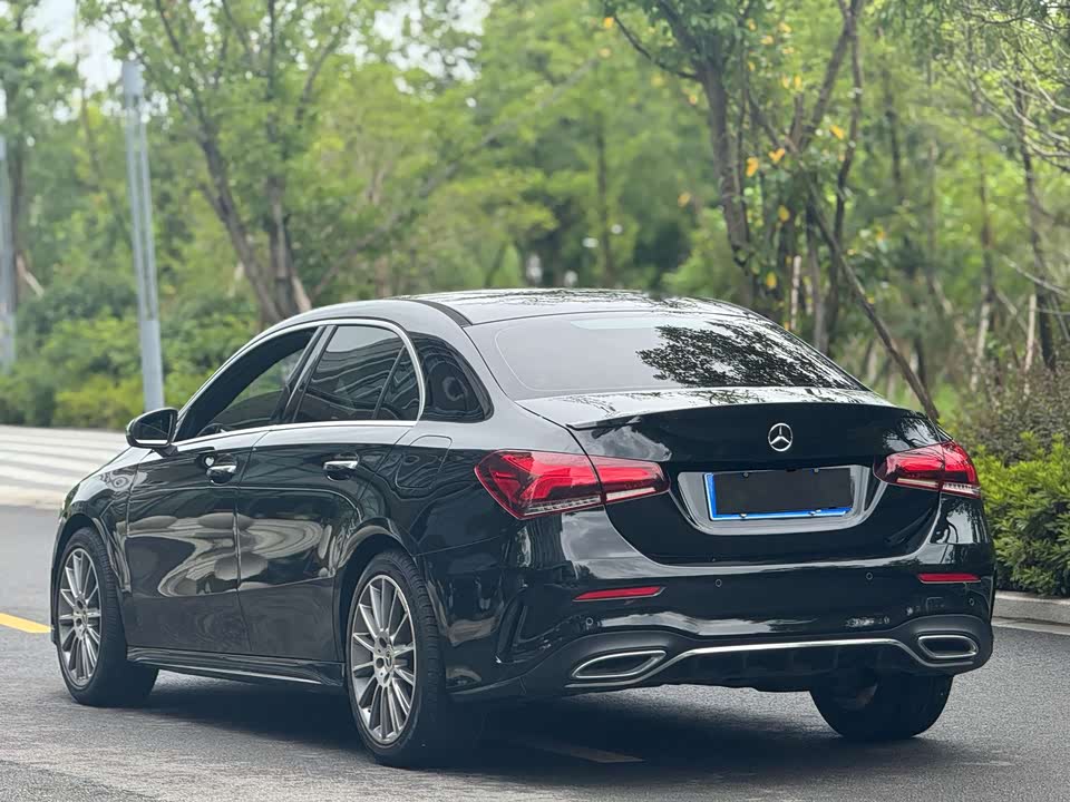 Mercedes-Benz Class A Mercedes-Benz Class A