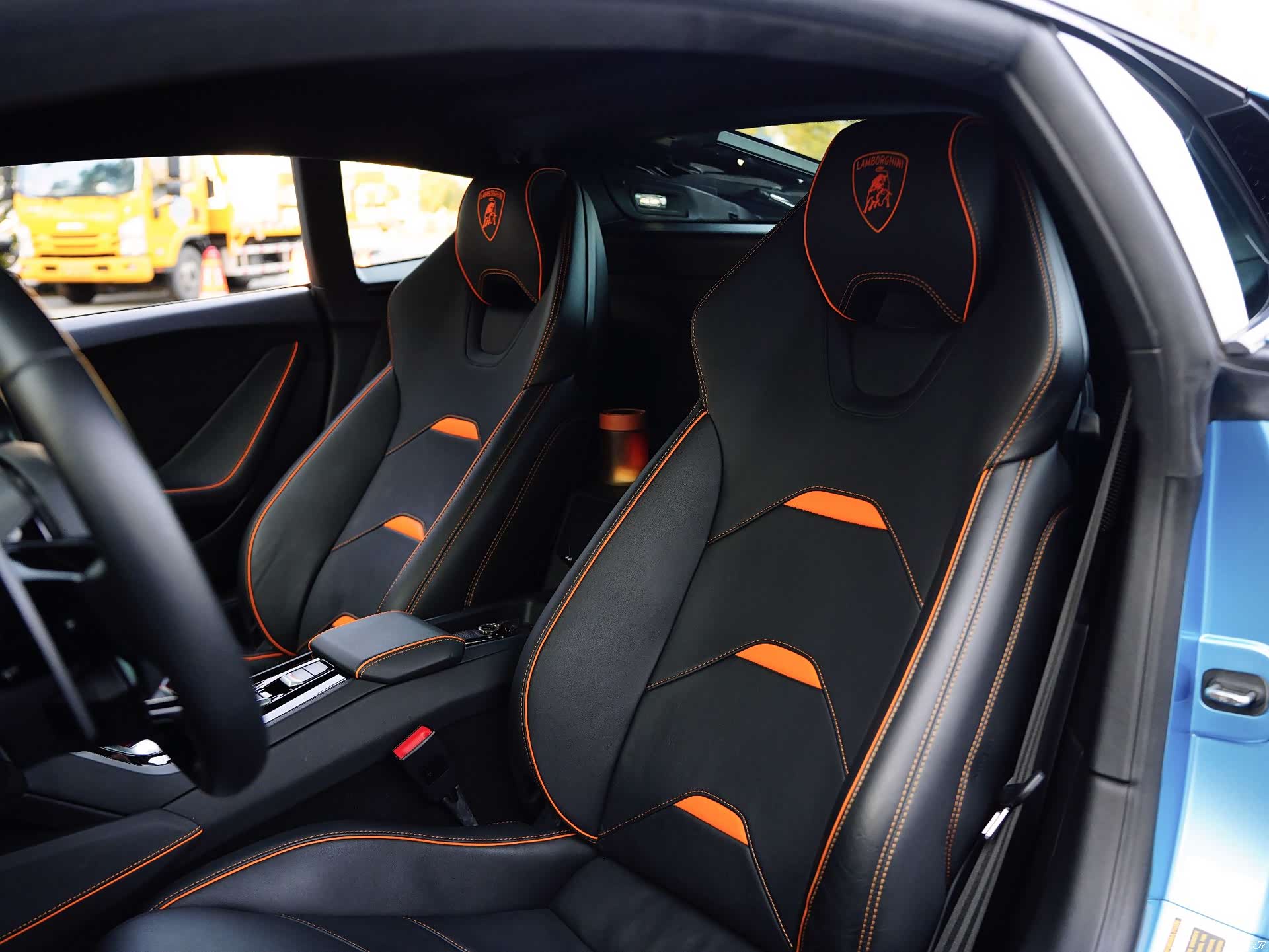 Lamborghini Huracán, 2022 11