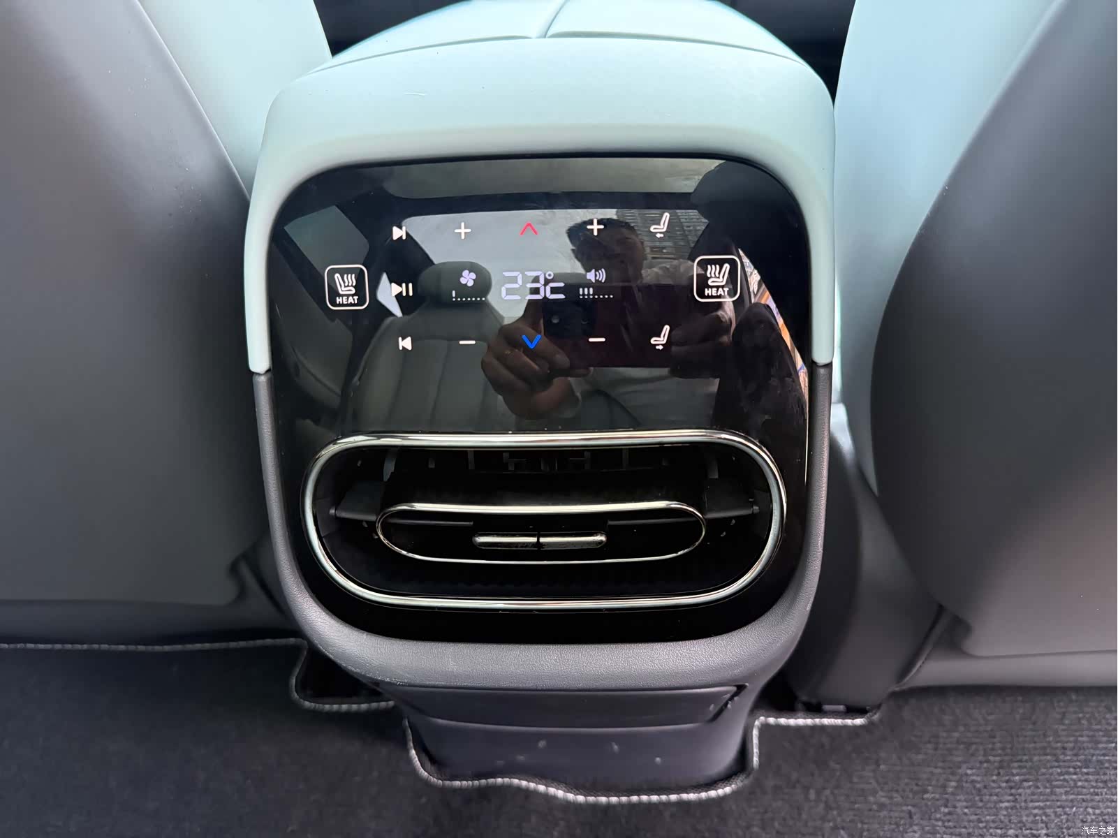 Leapmotor C01, 2023 16