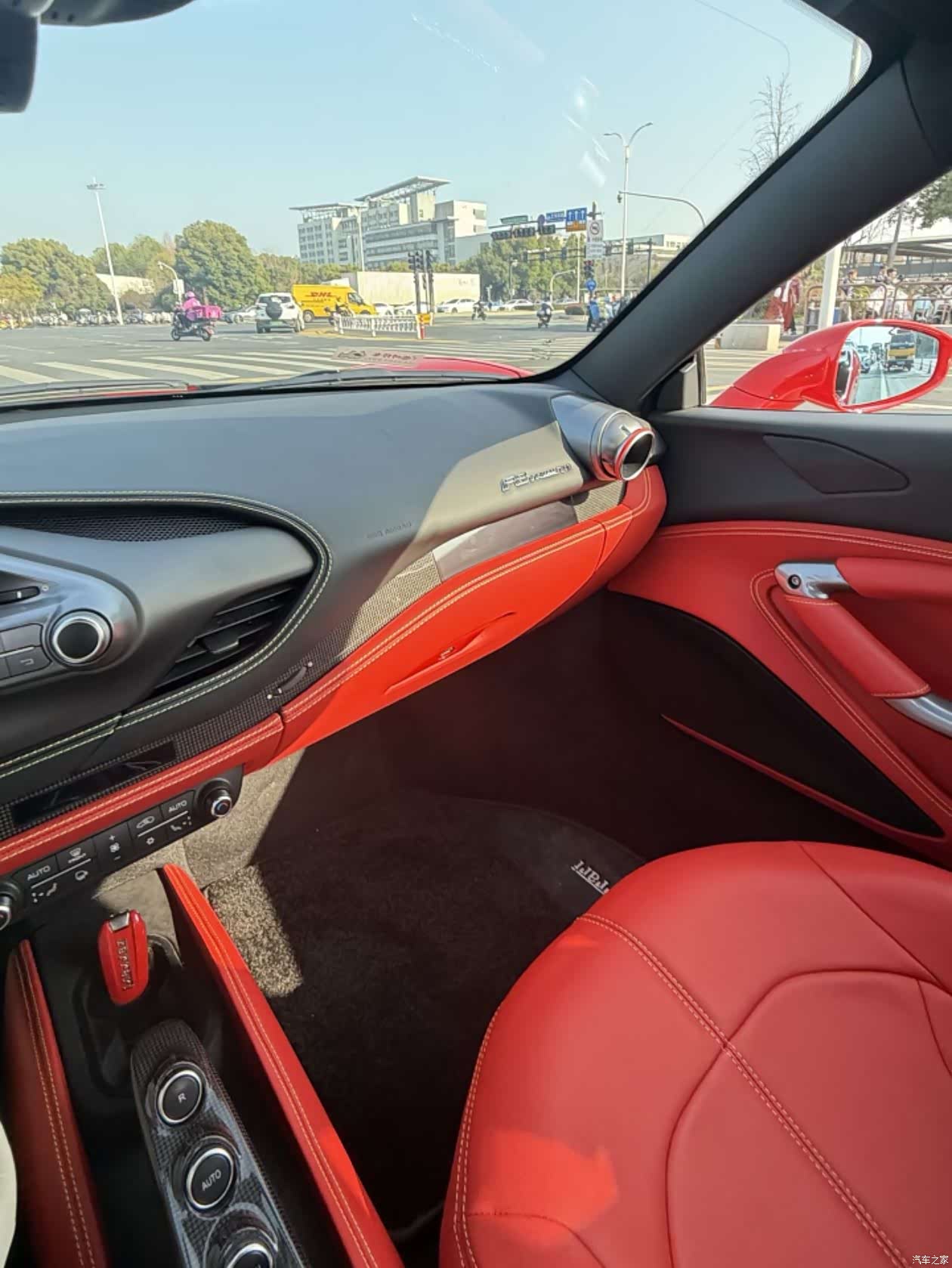 Ferrari F8, 2023 все фото