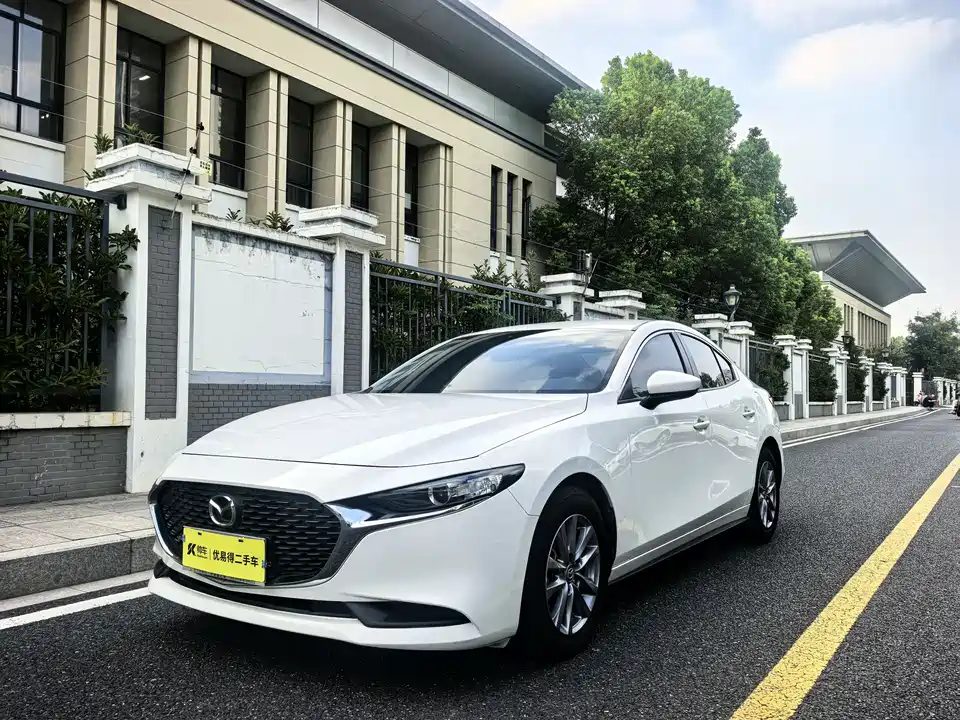 Mazda 3 Angkesaila