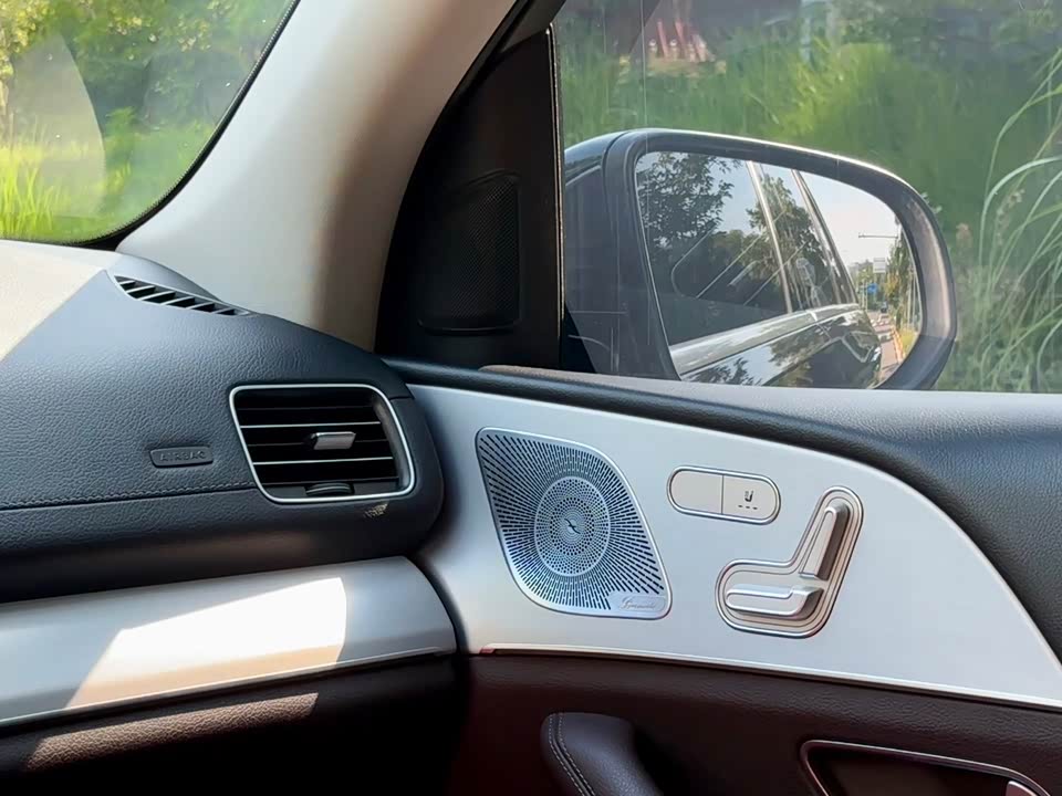 Mercedes-Benz GLE Mercedes-Benz GLE