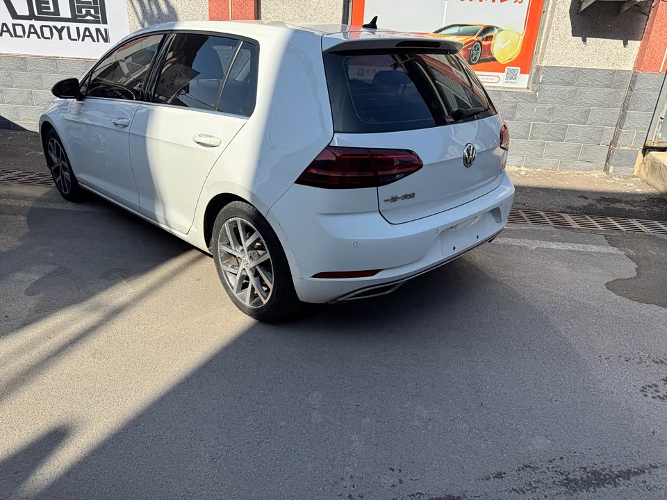 Volkswagen golf
