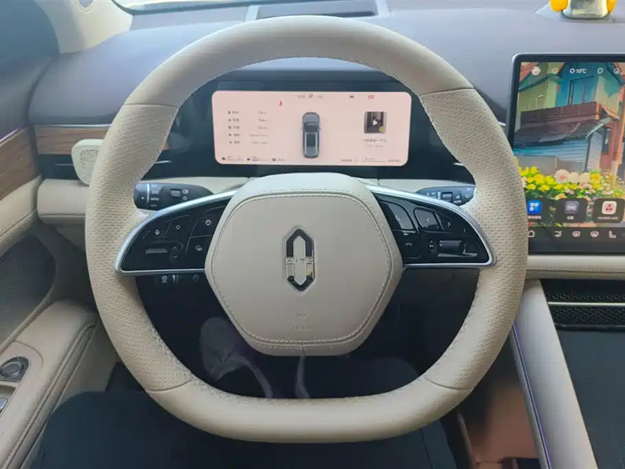 AITO Ask the world M7