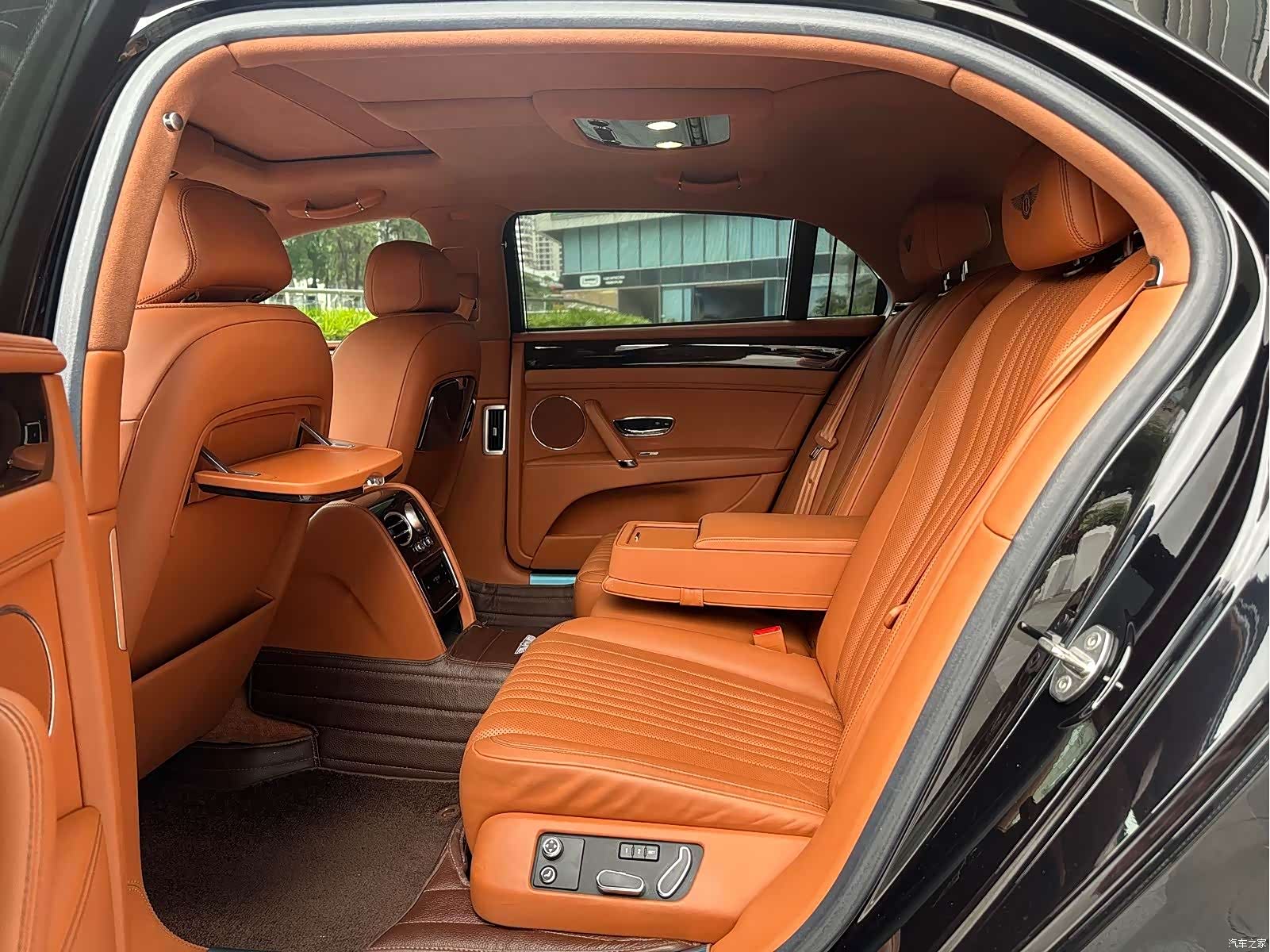 Bentley Flying Spur, 2018 9